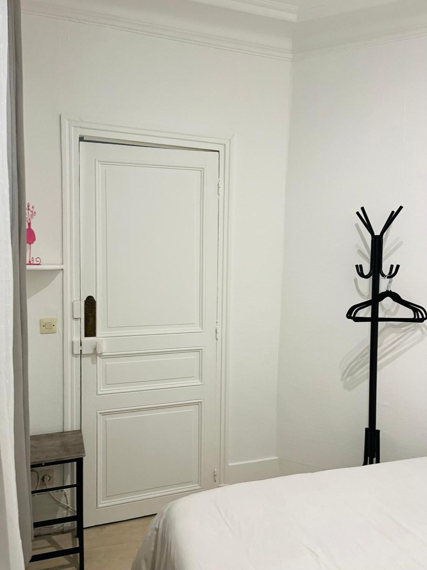 Apartment In Montmartre, Paris, Near Sacre-Coeur Read Host Profile For Booking Екстер'єр фото